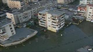 Flooded streets in Shkodra, Albania (6 Dec 2010)