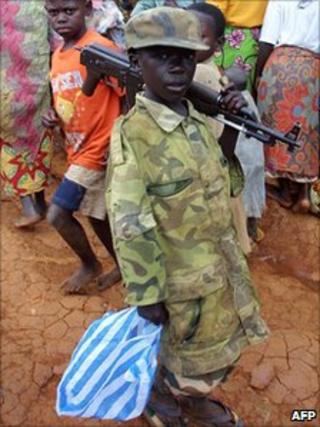 Child soldier in DR Congo in 2003