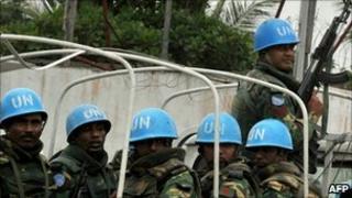 UN peacekeepers in Abidjan (20 December 2010)