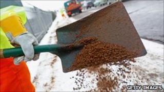 Gritting shovel