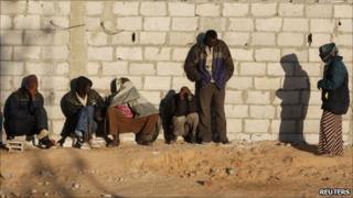 Африканские мигранты собираются на Синае, прежде чем отправиться в опасное путешествие в Израиль -2010