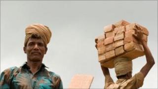 Bangladeshi migrant workers (file picture)