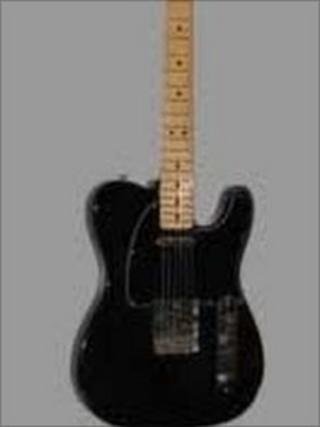 Guitar stolen from north London
