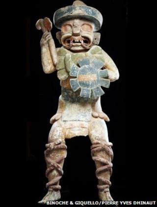Statue sold at auction
