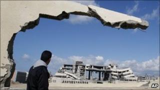 Palestinian National Authority's intelligence service after Israeli attack, 25 March