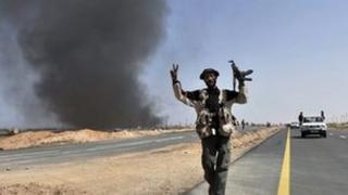 Libyan rebels on the road from Bin Jawad (28 March 2011)
