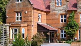 Wardington Court