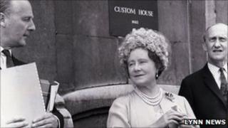 The Queen Mother - by Lynn News