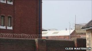 Prisoners on roof at Bristol Prison - photo by Cleis Masterson