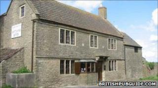 Tuckers Grave Inn