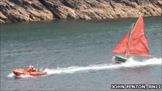 Day boat towed back to Dartmouth. Pic: RNLI