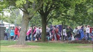 Queue for OsFest