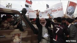 Anti-government protesters in Sanaa, 7 June