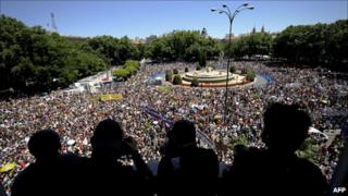Protesters in Madrid (19 June 2011)