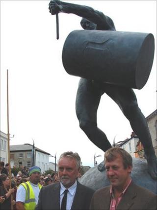 Roger Taylor with Tim Shaw