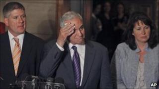 Gov Mark Dayton (centre) after meeting Republican leaders (right and left) in Minneapolis on 14 July 2011