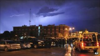 prison juarez ciudad clash shooting mexico dead armed violence erupted jail surrounded soldiers caption police monday night after