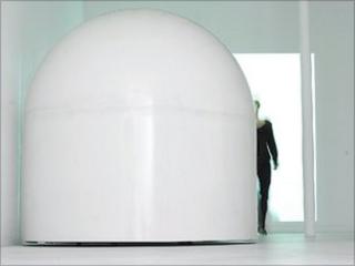 Float 1970/2004 Courtesy gb agency, Paris © the artist