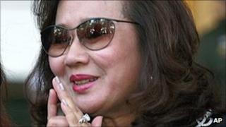 Pojaman Na Pombejra leaves court in Bangkok (24 August)