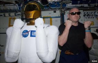 Robonaut 2, Scott Kelly