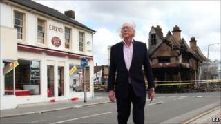 Images Riot-hit Reeves furniture store in Croydon resumes trading - BBC News 1 Images Riot-hit Reeves furniture store in Croydon resumes trading - BBC News 1
