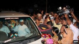 Anna Hazare returns to his village of Ralegan Siddhi on 31 August 2011
