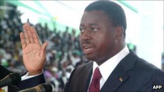 Faure Gnassingbe taking the oath of office in 2010