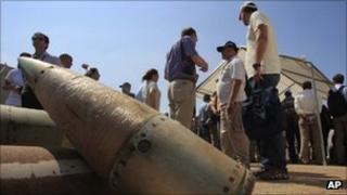 Cluster bombs