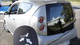 The Autolib electric car