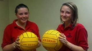 Shannon Lewis-Griffiths a Keira Williams