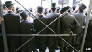 Orthodox Jews gather in New York City, 24 July 2007