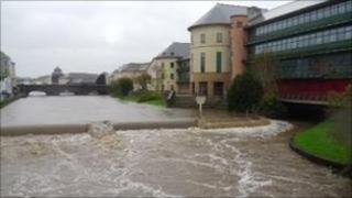Afon Cleddau ger Neuadd y Sir, Hwlffordd