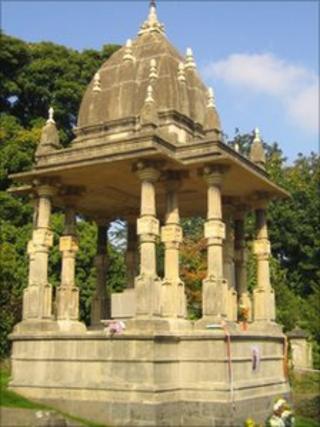 Tomb of Raja Rammohun Roy restored