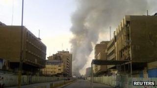 Smoke rises from the Shurja market in Baghdad, Iraq (6 Nov 2011)