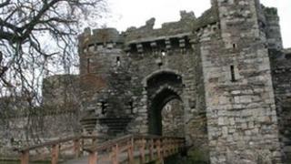 Castell Biwmaris