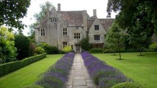 Avebury Manor House