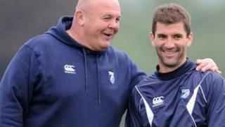 Justin Burnell a Gareth Baber