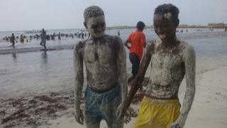 Children at the beach in Somalia's capital, Mogadishu (ovember 2011)