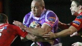Blaenasgellwr y Dreigiau Gavin Thomas