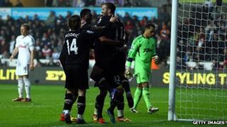 Abertawe yn erbyn Spurs
