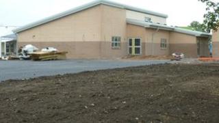 Ysgol Rhosymedre yn ystod y cyfnod adeiladu