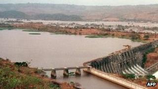 Overall view of the Inga dam