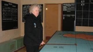 Josephine yn ymweld ag un o hen ystafelloedd Rhyfel y Lascaris