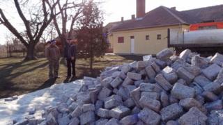 Another shipment of briquettes arrives in Veszto