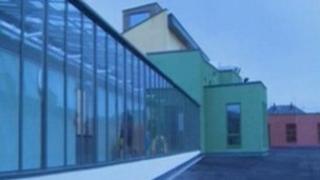 Ysgol Yr Hendre, Caernarfon