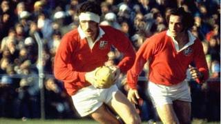 Mervyn Davies