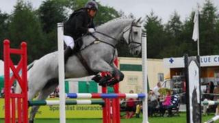 Susi Rogers-Hartley jumping at Blenheim in 2011