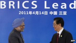 Indian Prime Minister Manmohan Singh (left) and Chinese President Hu Jintao (right) at April 2011 Brics summit in China