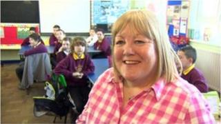 Audrey McKee and the children from Milburn Primary School, Coleraine
