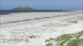 Cladach ann an Uibhist